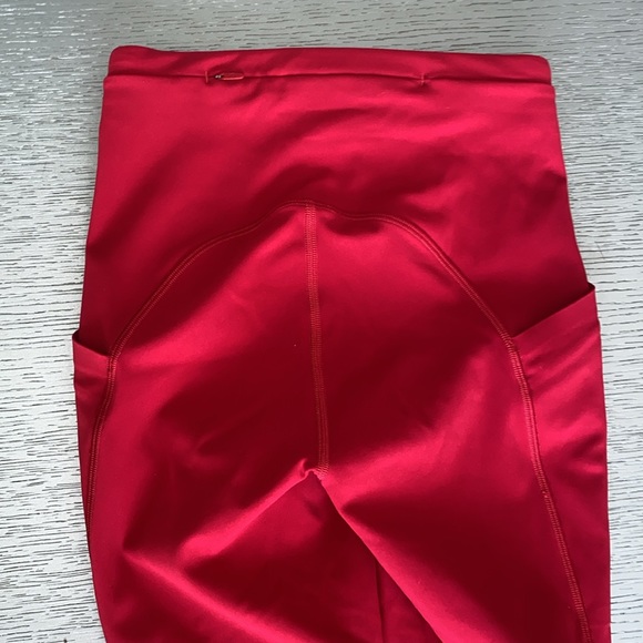 Lululemon Swift Speed High-Rise Crop 21"
Dark Red - Picture 6 of 7